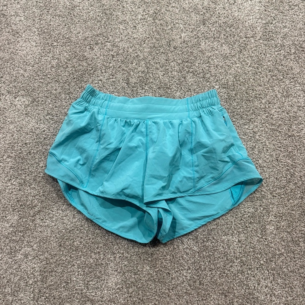 Lululemon Hotty Hot Shorts 2.5 Size 6